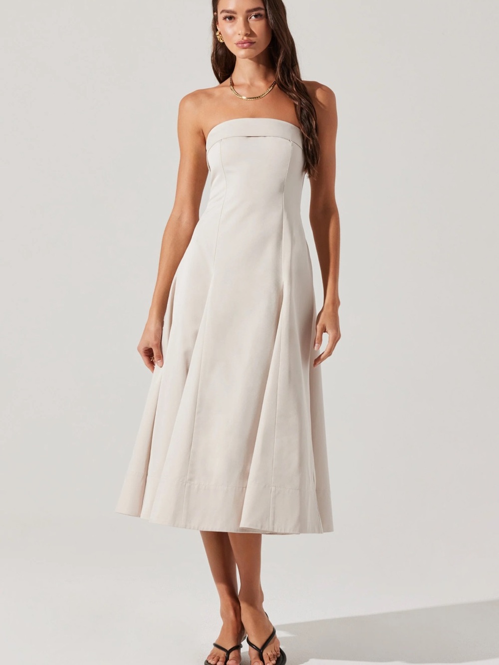Astr the Label Ayeri Strapless Midi Dress